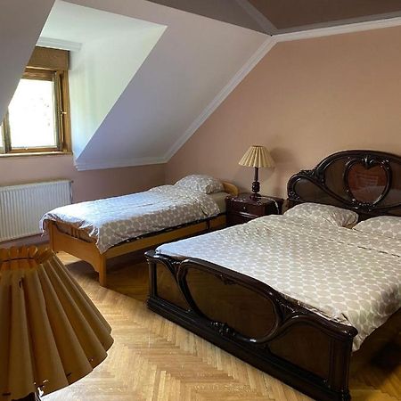Relax And Pool Apartments Novi Sad Bagian luar foto