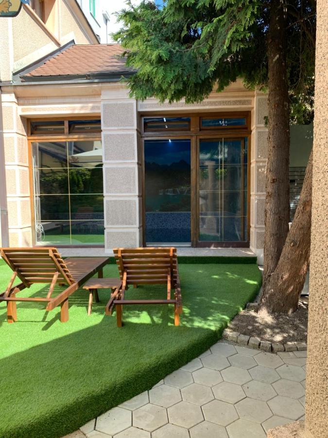 Relax And Pool Apartments Novi Sad Bagian luar foto