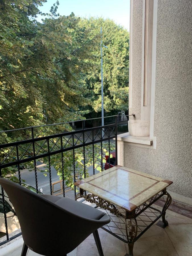 Relax And Pool Apartments Novi Sad Bagian luar foto