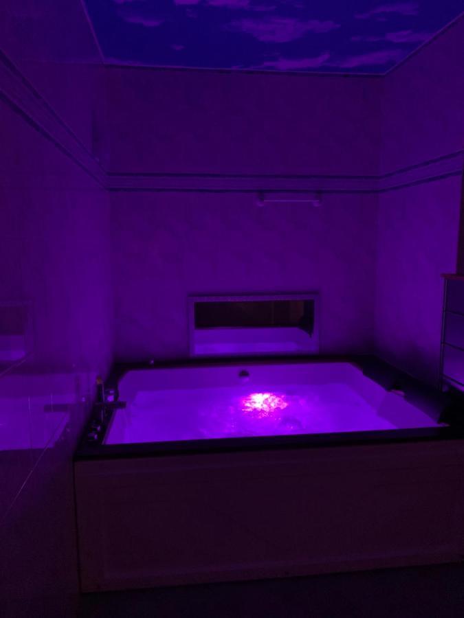 Relax And Pool Apartments Novi Sad Bagian luar foto